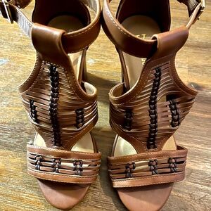 Y Not Brown Sandals size 8.5 Chunky heel